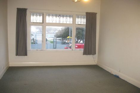 Photo of property in 158 Oriental Parade, Oriental Bay, Wellington, 6011