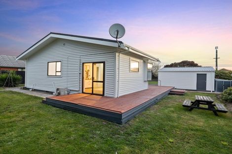 Photo of property in 335 Breezes Road, Aranui, Christchurch, 8061