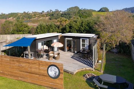 Photo of property in 262 Seaforth Road, Waihi Beach, 3611