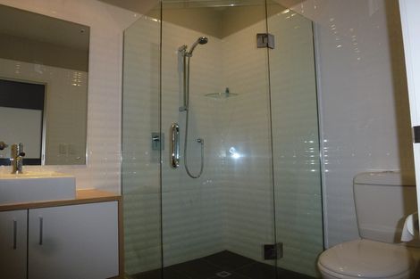 Photo of property in 2/4 Reads Quay, Gisborne, 4010