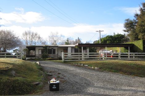 Photo of property in 27 Beacon Point Road, Wanaka, 9305