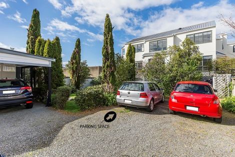 Photo of property in 22 Hobson Street, Thorndon, Wellington, 6011