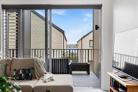 Photo of property in 4/28 Nevill Road, Hobsonville, Auckland, 0616