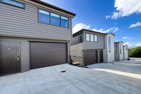 Photo of property in 46a Tiroroa Avenue, Te Atatu South, Auckland, 0610