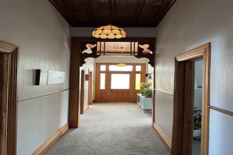 Photo of property in 4 Handley Place, Glen Avon, New Plymouth, 4312