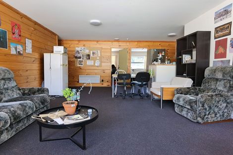 Photo of property in Drummond Street Flats, 15/19 Drummond Street, Mount Cook, Wellington, 6021