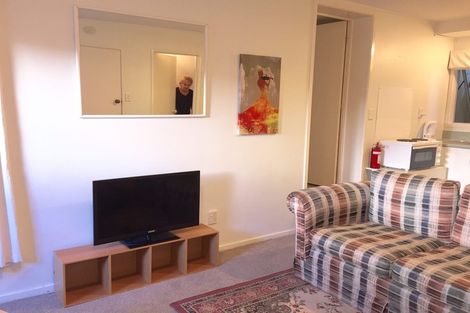 Photo of property in 1/3 Pohutukawa Avenue, Shelly Park, Auckland, 2014