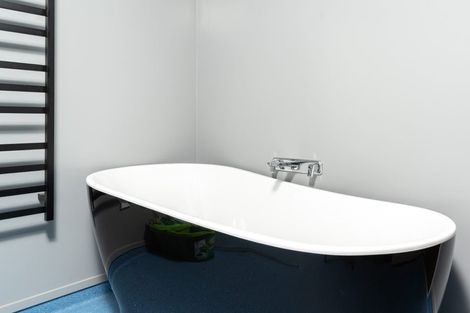 Photo of property in 110a Main Road, Tawa, Wellington, 5028