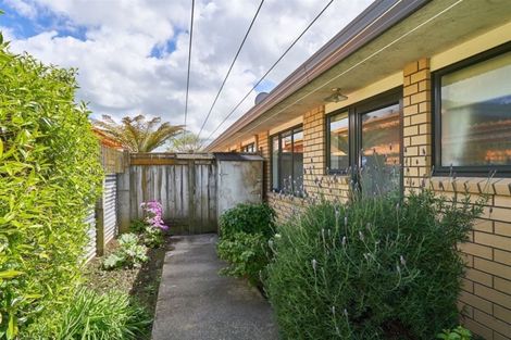 Photo of property in 712a Pioneer Highway, Takaro, Palmerston North, 4412