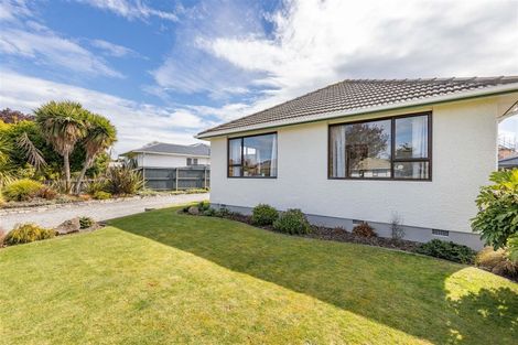 Photo of property in 32 Taurima Street, Hei Hei, Christchurch, 8042