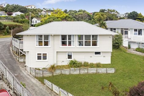 Photo of property in 42 Downes Street, Titahi Bay, Porirua, 5022