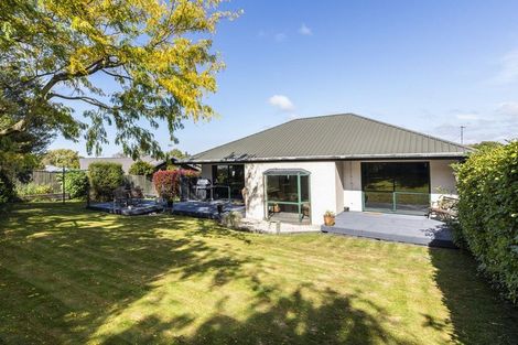 Photo of property in 16 Mcdougal Place, Kaiapoi, 7630
