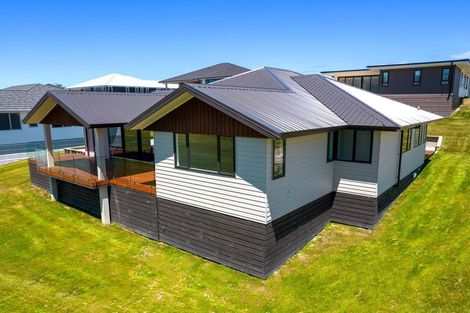 Photo of property in 40 Admiralty Drive, Haruru, 0204