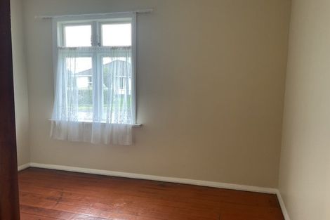 Photo of property in 1 Colonel Place, Featherston, 5710