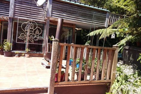 Photo of property in 90 Tawhai Street, Stokes Valley, Lower Hutt, 5019