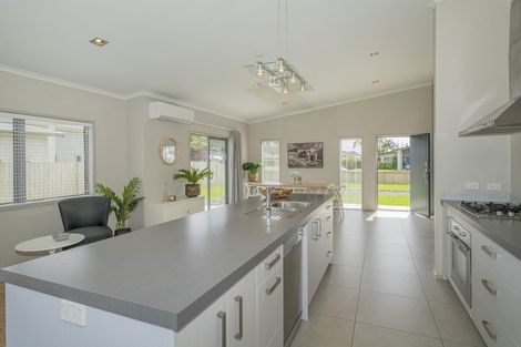 Photo of property in 23 Captain Wood Avenue, Whitianga, 3510