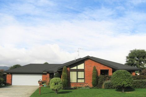 Photo of property in 58 Cedar Drive, Paraparaumu Beach, Paraparaumu, 5032