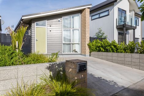 Photo of property in 7 Teal Way, Hobsonville, Auckland, 0616