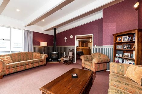 Photo of property in 7 Peace Avenue, Moturoa, New Plymouth, 4310