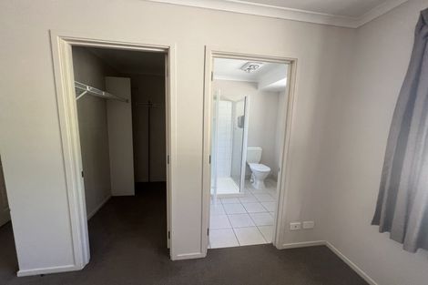 Photo of property in 68 Attwood Road, Paremoremo, Auckland, 0632