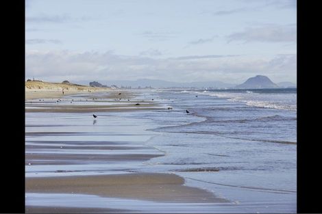 Photo of property in 42 Cassinia Close, Papamoa Beach, Papamoa, 3118