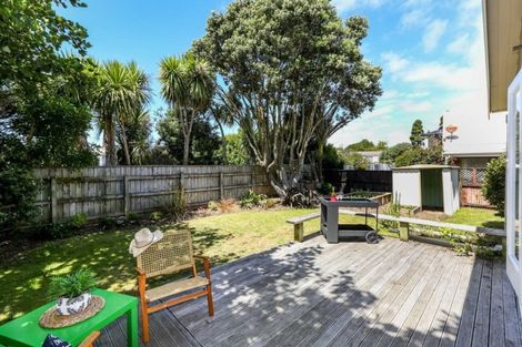 Photo of property in 19a Ropiha Street, Fitzroy, New Plymouth, 4312