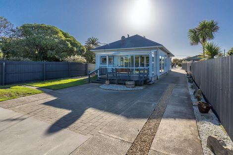 Photo of property in 55 Blake Street, New Brighton, Christchurch, 8061