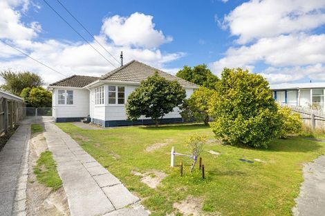 Photo of property in 9 Virgil Place, Northcote, Christchurch, 8052