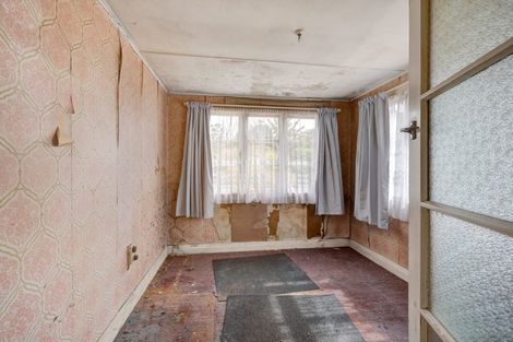 Photo of property in 86 Pioneer Road, Moturoa, New Plymouth, 4310