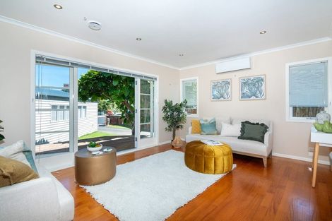 Photo of property in 47 Hereford Street, Te Atatu Peninsula, Auckland, 0610
