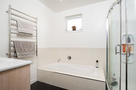 Photo of property in 74 Forest Hill Road, Henderson, Auckland, 0612