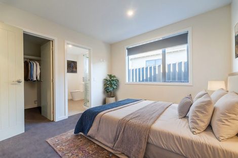 Photo of property in 20c Beach Road, Castor Bay, Auckland, 0620