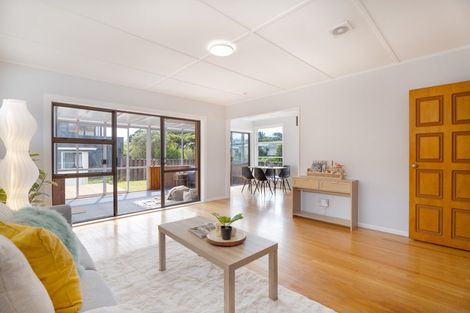Photo of property in 31 Beazley Avenue, Paparangi, Wellington, 6037