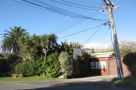 Photo of property in 1 Herbert Avenue, Raumati South, Paraparaumu, 5032