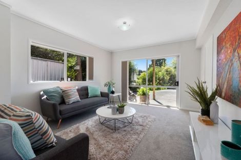 Photo of property in 1/3 Bronwyn Place, Torbay, Auckland, 0630