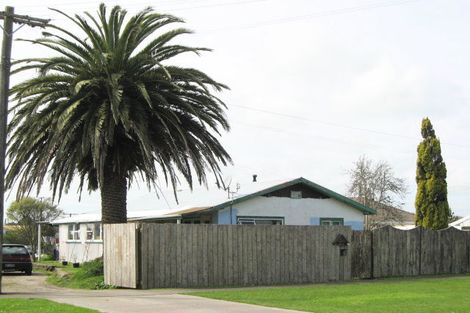 Photo of property in 40 Strange Street, Waitara, 4320