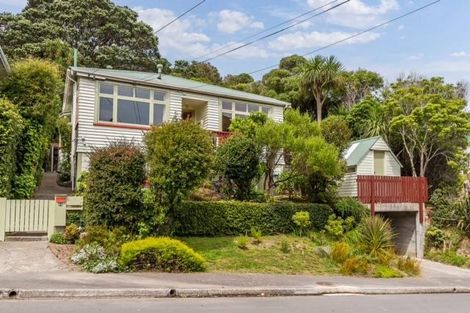 Photo of property in 24 Awarua Street, Ngaio, Wellington, 6035