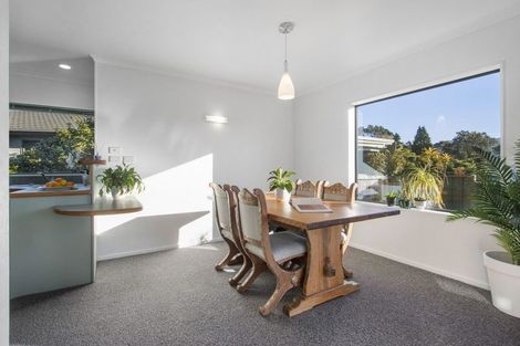 Photo of property in 16 Donegal Place, Katikati, 3129