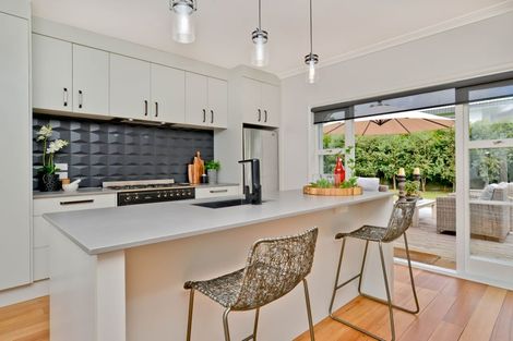 Photo of property in 215 River Road, Claudelands, Hamilton, 3214