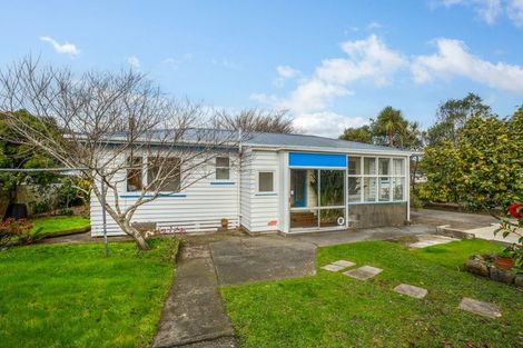 Photo of property in 4 Dover Road, Wainuiomata, Lower Hutt, 5014