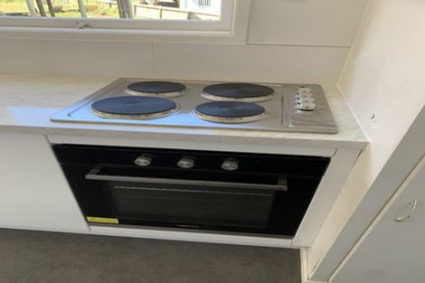 Photo of property in 8 Oreil Avenue, West Harbour, Auckland, 0618