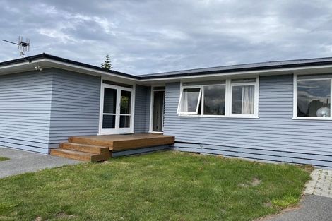 Photo of property in 2 Goddards Lane, Havelock North, 4130