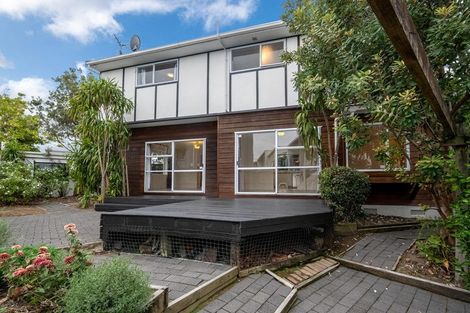 Photo of property in 2/5 Stanley Avenue, Milford, Auckland, 0620