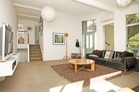 Photo of property in 11 Southern Cross Crescent, Island Bay, Wellington, 6023