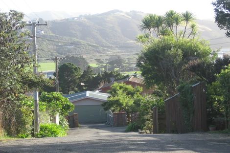 Photo of property in 16 Taupo Crescent, Plimmerton, Porirua, 5026