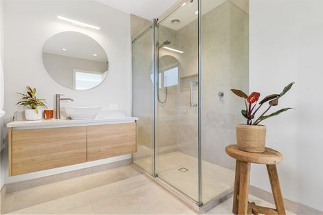 Photo of property in 2/46 Aramoana Avenue, Devonport, Auckland, 0624