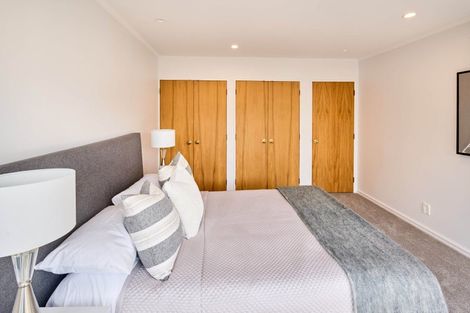 Photo of property in 33 Collingwood Street, Waterloo, Lower Hutt, 5011