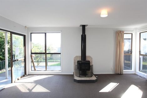 Photo of property in 11 Montego Place, Weymouth, Auckland, 2103