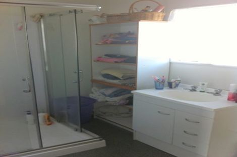 Photo of property in 1/27 Kennington Drive, Clendon Park, Auckland, 2103