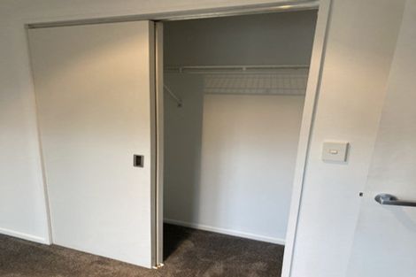 Photo of property in 5e/71 Spencer Road, Oteha, Auckland, 0632